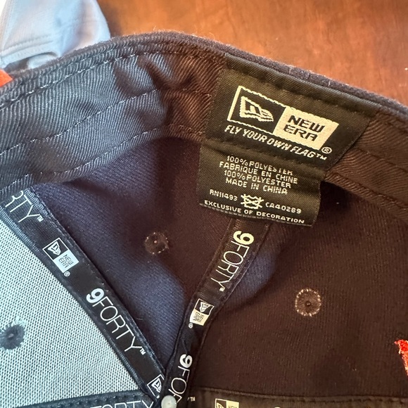 Two used uva hats wore maybe two times - Picture 15 of 16